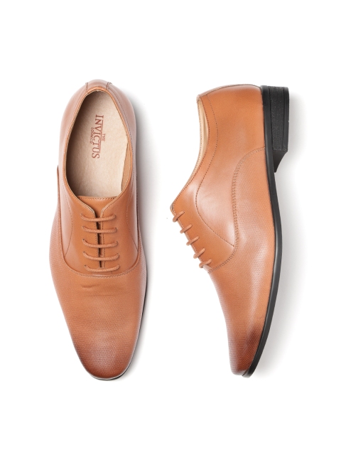 

INVICTUS Men Tan Brown Textured Formal Oxfords