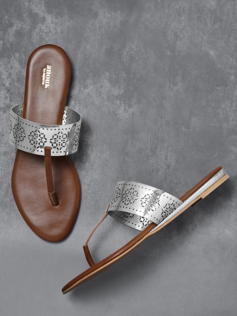 

Anouk Women Silver-Toned Cut-Out T-Strap Flats