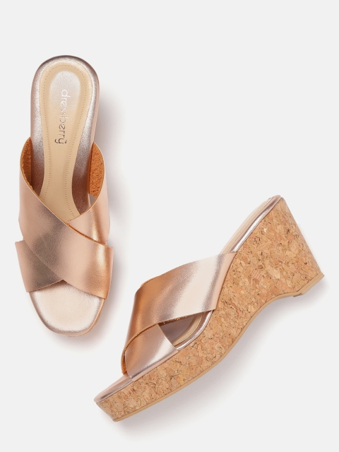 

DressBerry Women Rose Gold-Toned Solid Wedges