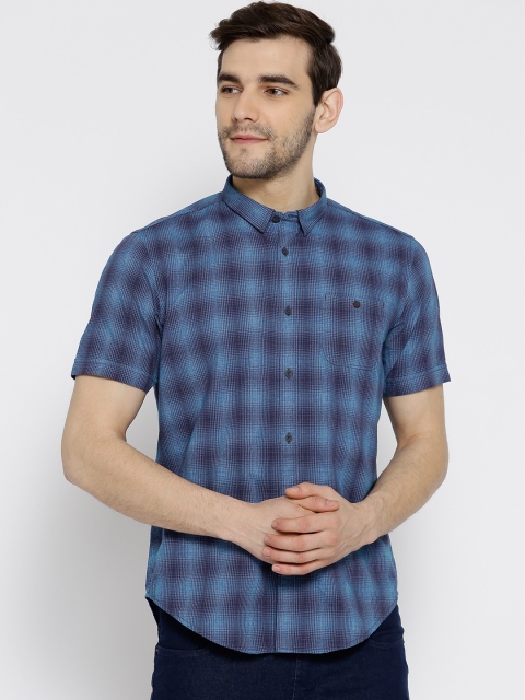 

Blackberrys Men Blue Slim Fit Checked Casual Shirt