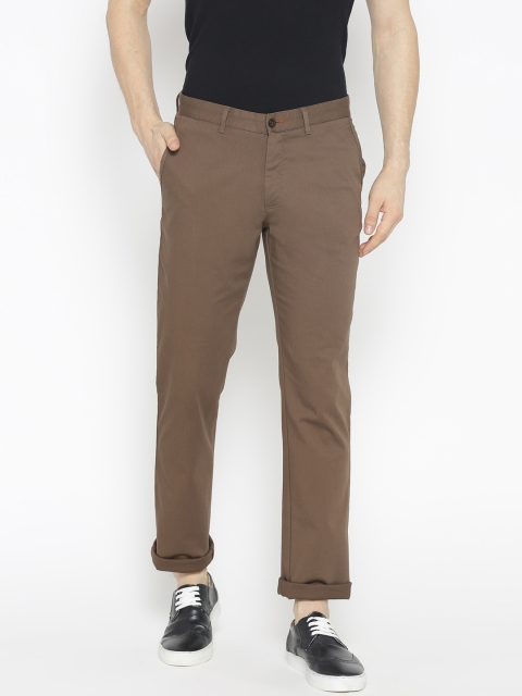 

Blackberrys Men Brown Sharp Fit Solid Regular Trousers