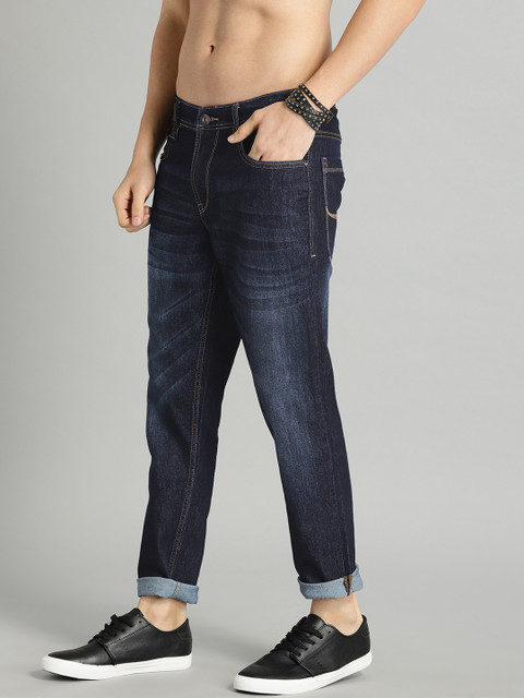 

Roadster Men Kooltex Blue Carrot Regular Fit Mid-Rise Clean Look Stretchable Jeans
