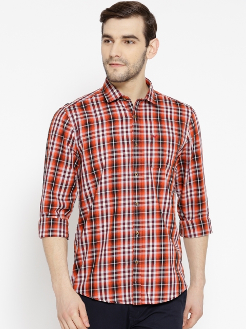 

Blackberrys Men Red & White Slim Fit Checked Casual Shirt