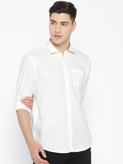 

Blackberrys Men White Slim Fit Solid Casual Shirt