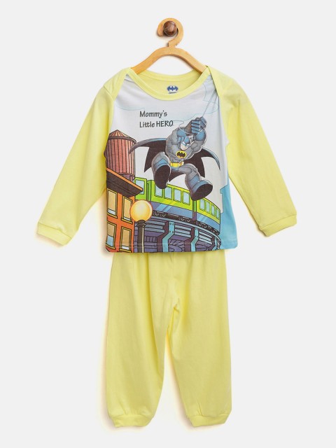 

Moms Love Boys Yellow Printed T-shirt with Pyjamas