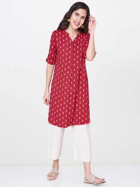 

Global Desi Women Red Floral Printed Straight Kurta