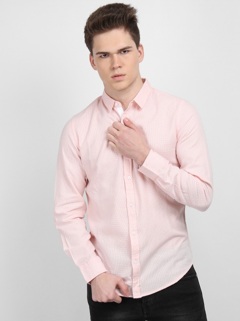 

LA LOFT Men Pink Regular Fit Self Design Casual Shirt