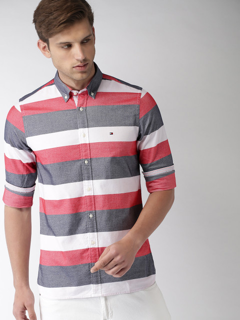 

Tommy Hilfiger Men Navy Blue & Red Slim Fit Striped Casual Shirt
