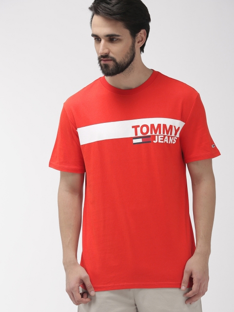 

Tommy Hilfiger Men Red Printed Round Neck T-shirt