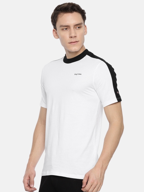 

Being Human Clothing Men White Solid Round Neck T-shirt