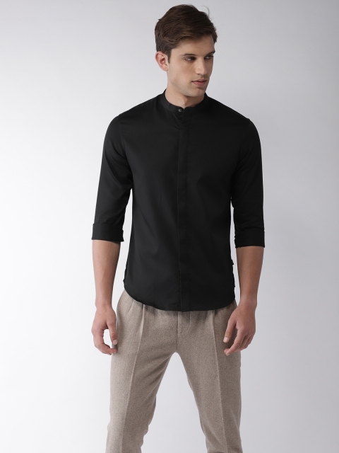 

Flying Machine Men Black Slim Fit Solid Casual Shirt