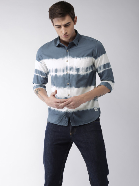 

Flying Machine Men Blue & White Dyed Casual Shirt
