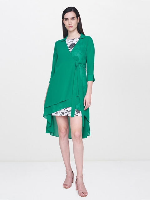 

AND Green Solid Tie-Up Shrug