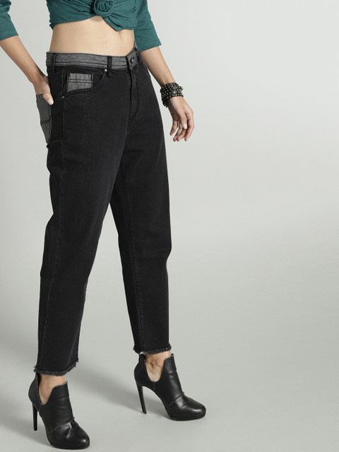 

Roadster Women Black Boyfriend Fit High-Rise Clean Look Stretchable Jeans
