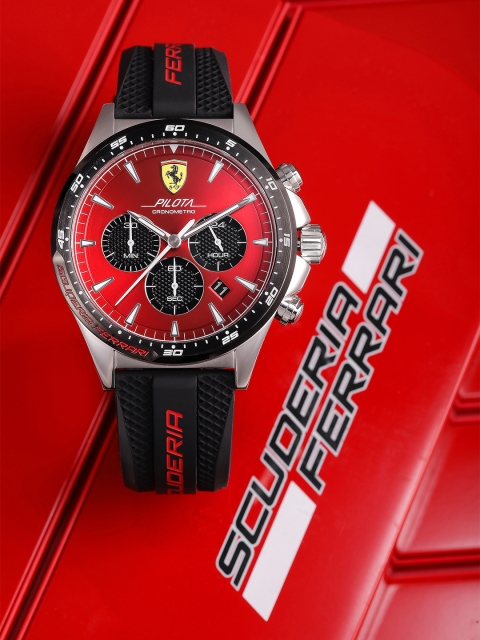 

SCUDERIA FERRARI Pilota Men Red Analogue Watch 830595