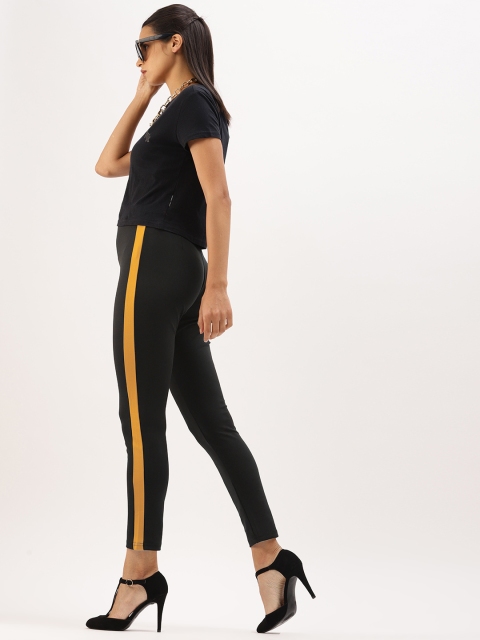 

DressBerry Women Black Solid Side Striped Cropped Treggings