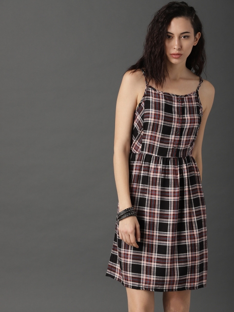 

Roadster Women Black & Red Fit & Flare Checked Dress
