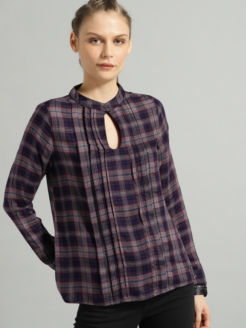 

Roadster Women Navy Blue & Purple Checked Top