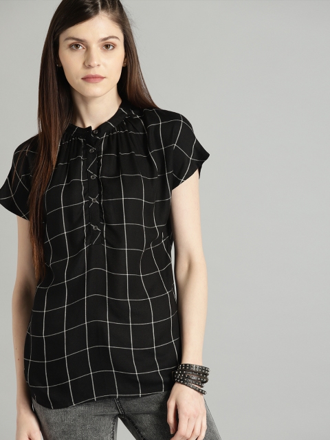 

Roadster Women Black & White Checked Top