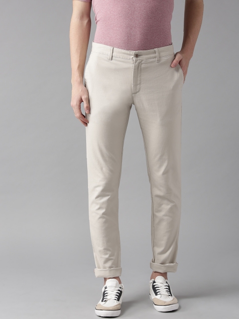 

Blackberrys Men Beige Sharp Fit Solid Regular Trousers