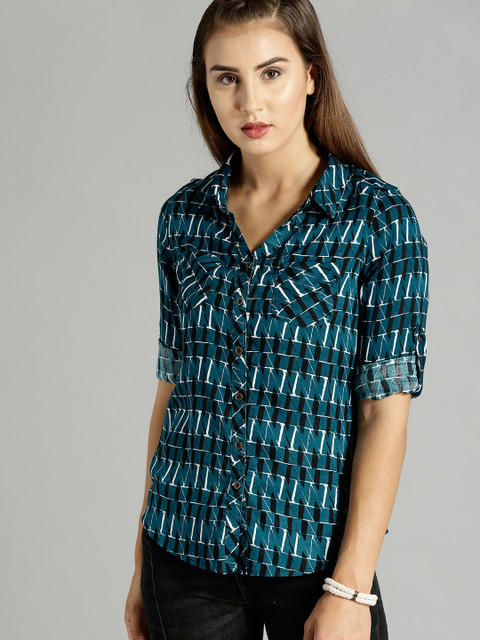 

Roadster Women Teal Blue & White Slim Fit Printed Casual Shirt