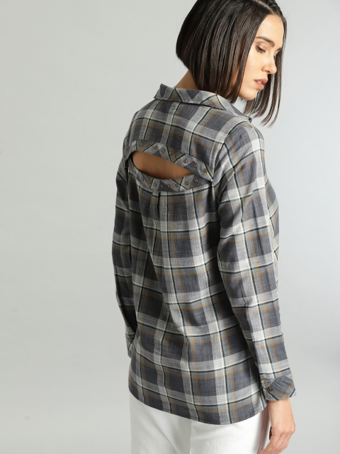 

Roadster Women Grey Regular Fit Checked Casual Shirt