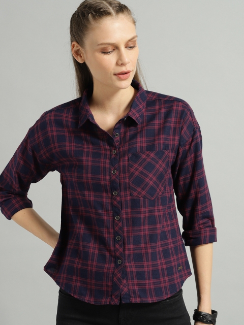 

Roadster Women Navy Blue & Red Regular Fit Checked Casual Shirt