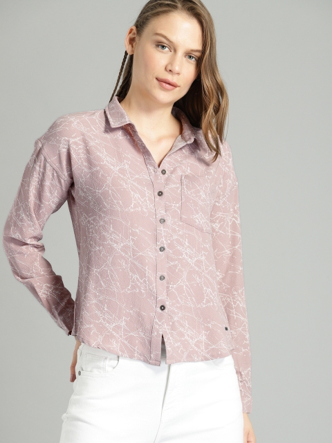 

Roadster Women Mauve & White Regular Fit Printed Casual Shirt