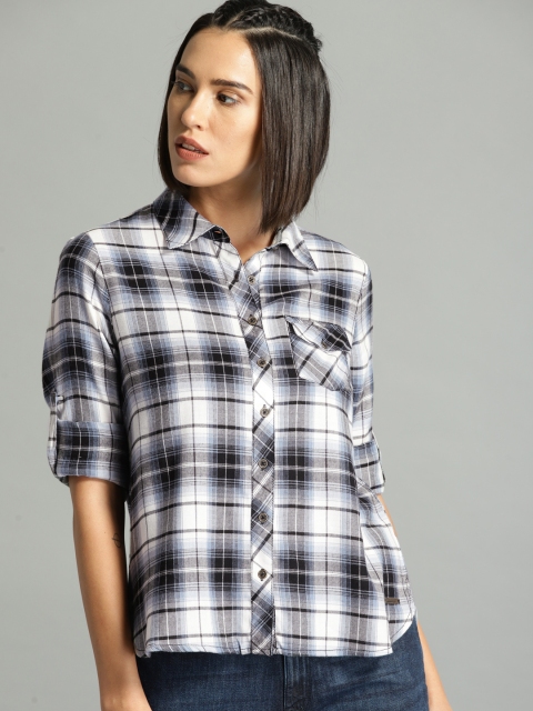 

Roadster Women White & Black Regular Fit Checked Casual Shirt