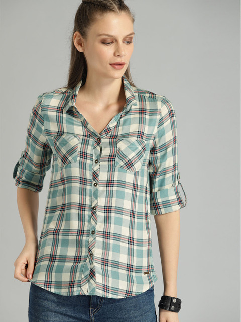 

Roadster Women Sea Green & Off-White Regular Fit Checked Casual Shirt