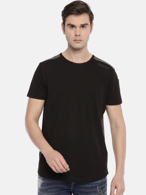 

SKULT by Shahid Kapoor Men Black Solid T-shirt