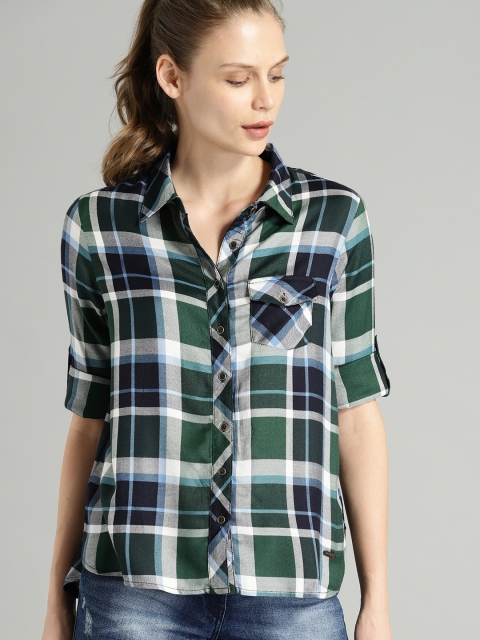 

Roadster Women Green & White Regular Fit Checked Casual Shirt