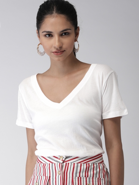 

FOREVER 21 Women White Solid V-Neck T-shirt