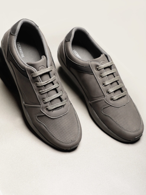 

LOCOMOTIVE Men Grey Sneakers