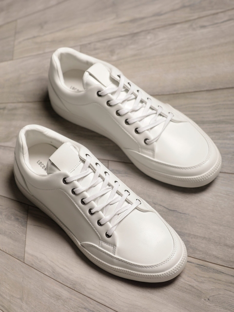 

LOCOMOTIVE Men White Sneakers
