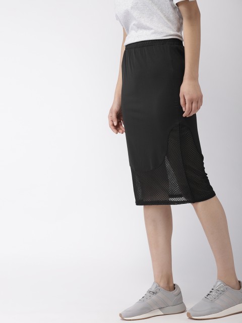 

FOREVER 21 Women Kendall + Kylie Black Solid Pencil Skirt