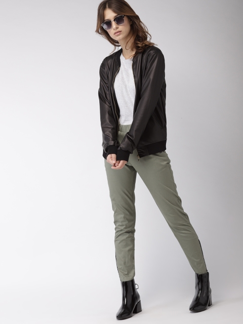 

FOREVER 21 Women Kendall + Kylie Black Solid Bomber