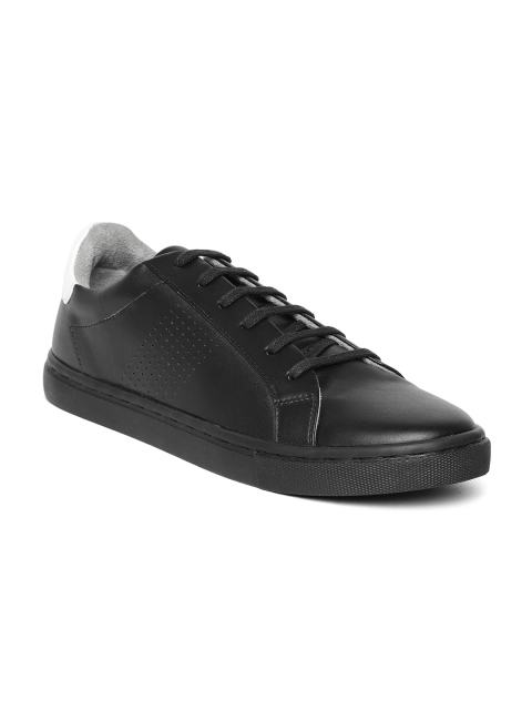 

Mocas Men Black Perforated Sneakers