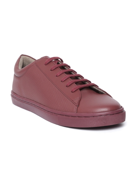 

Mocas Men Burgundy Perforated Sneakers