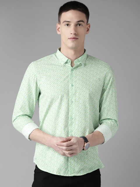 

Blackberrys Men Green Trim Fit Printed Casual Shirt
