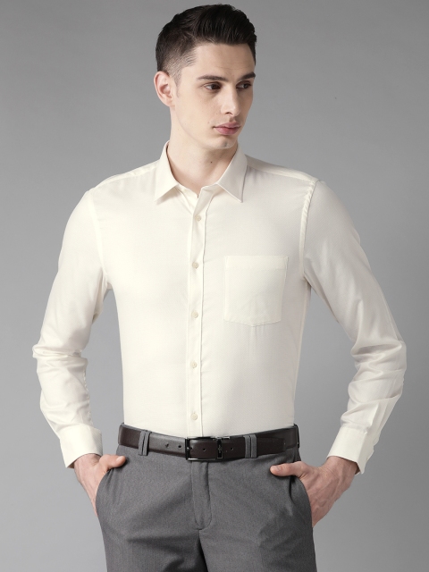 

Blackberrys Men Cream-Coloured Slim Fit Giza Cotton Self-Design Formal Shirt