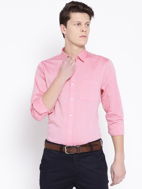 

Blackberrys Men Pink Slim Fit Solid Smart Casual Shirt