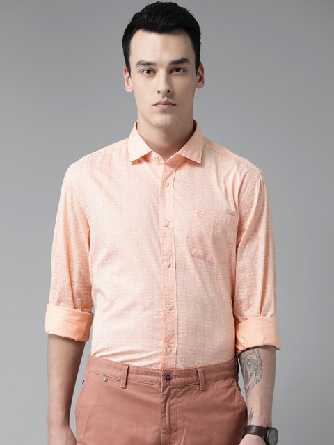 

Blackberrys Men Peach-Coloured & White Slim Fit Printed Casual Shirt