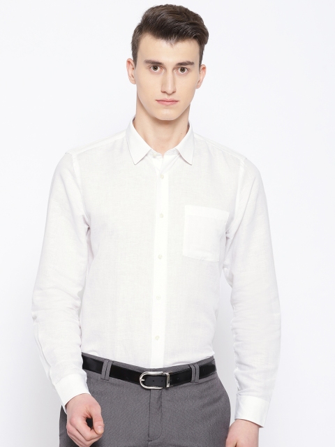 

Blackberrys Men White Slim Fit Solid Formal Shirt