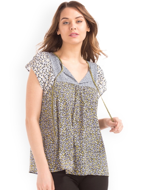 

GAP Women Black Printed Top