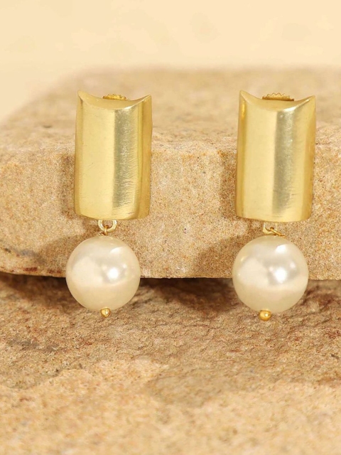 

Pipa Bella Clarion Earrings Embellished With White Swarovski Pearls, Gold