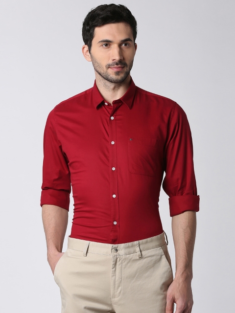 

Peter England Casuals Men Maroon Regular Fit Solid Casual Shirt