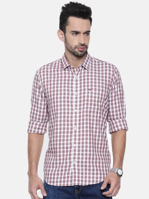

Peter England Casuals Men Pink & White Slim Fit Checked Casual Shirt