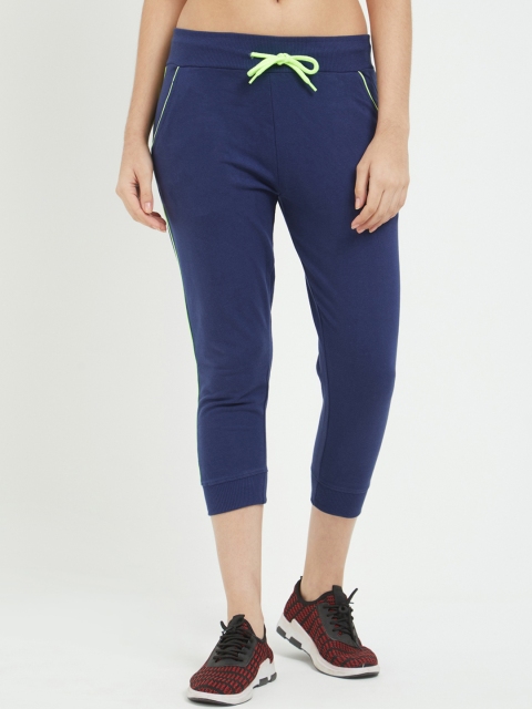 

Fruit of the loom Women Blue Solid Regular Fit Capris