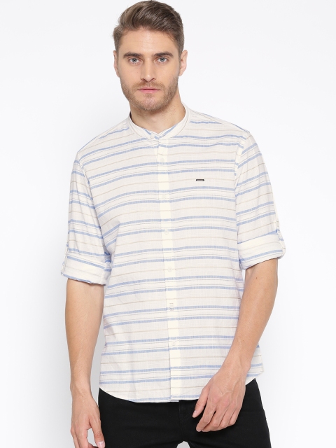 

Lee Cooper Men White & Blue Regular Fit Striped Casual Shirt